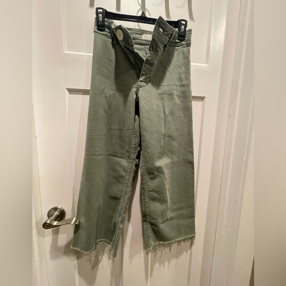 Zara- Girls size 11/12, good condition, olive color jeans.